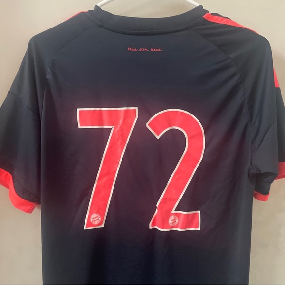 Adidas FC Bayern Munchen Mia San Mia Jersey Hot Pink Mens Soccer Football Size M - Picture 6 of 6